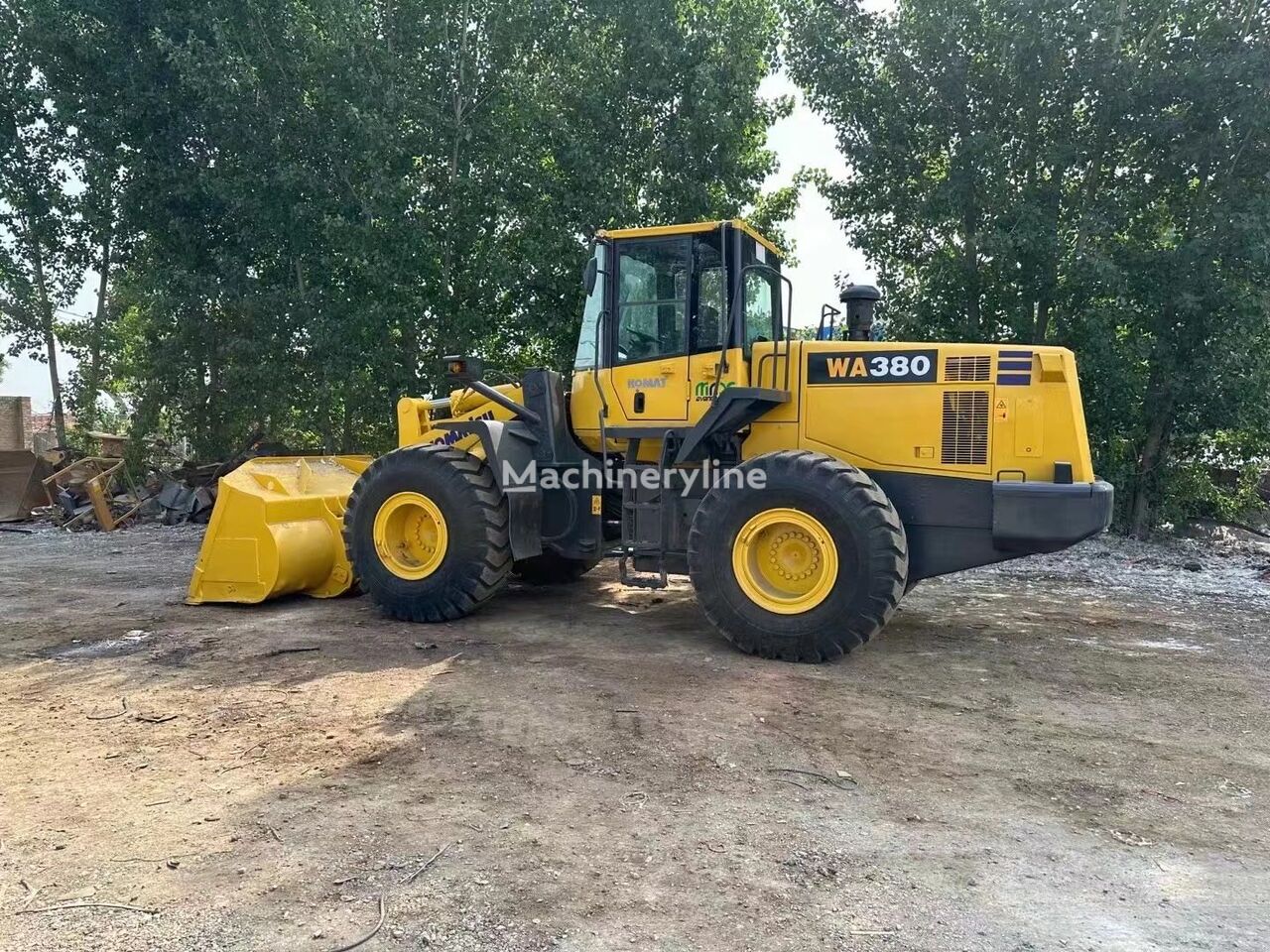 фронтальный погрузчик Komatsu WA380