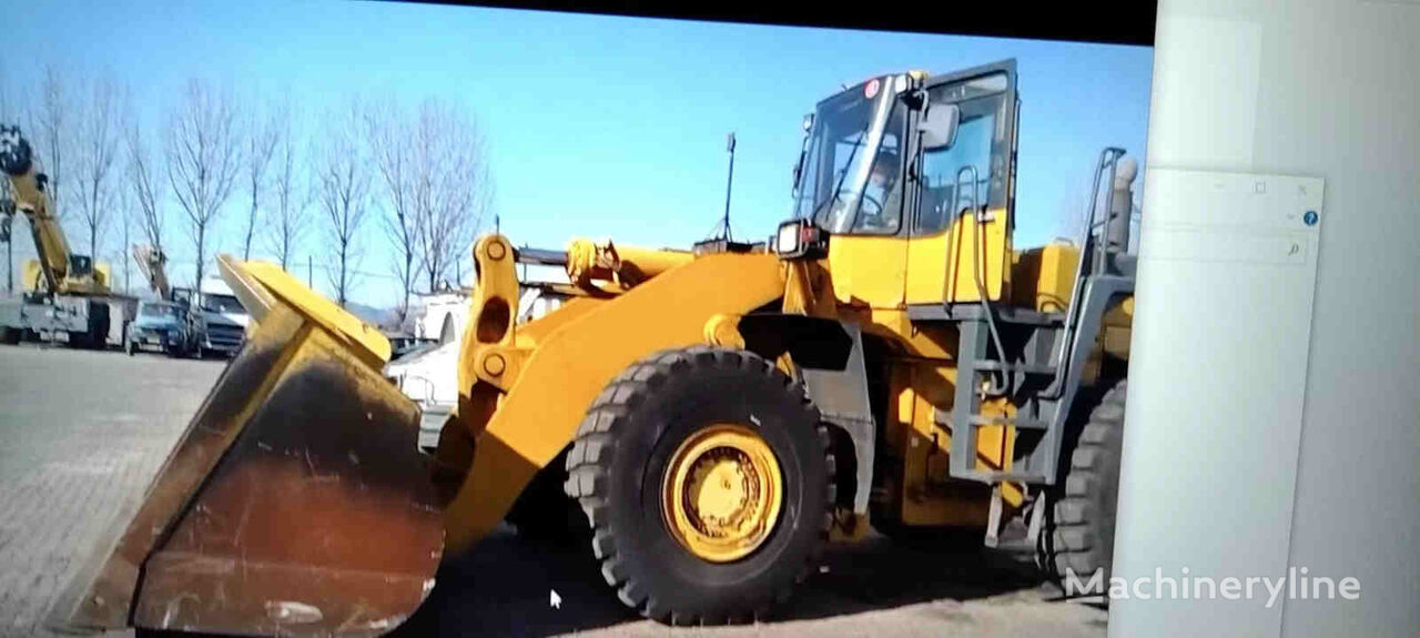 Komatsu WA500 wheel loader