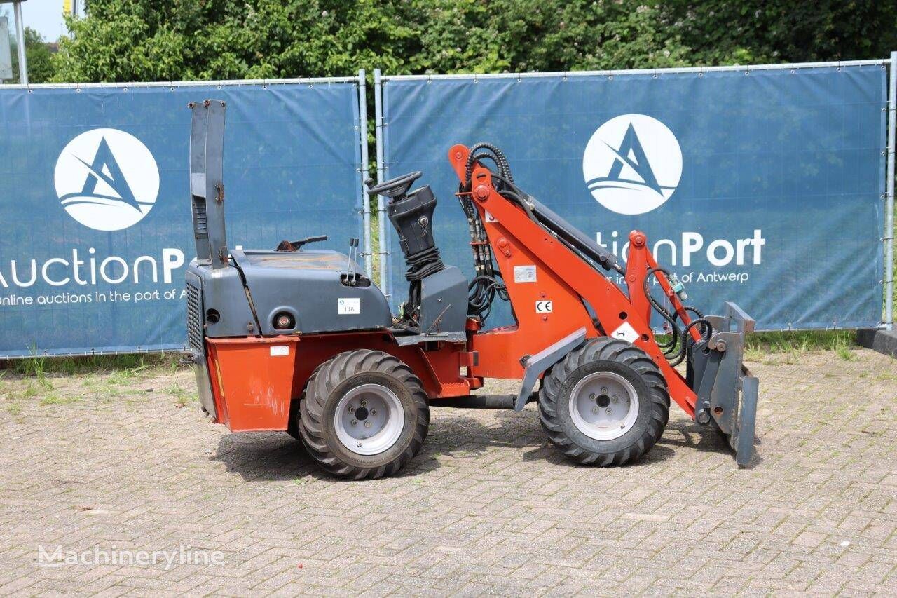 Kraffter wheel loader