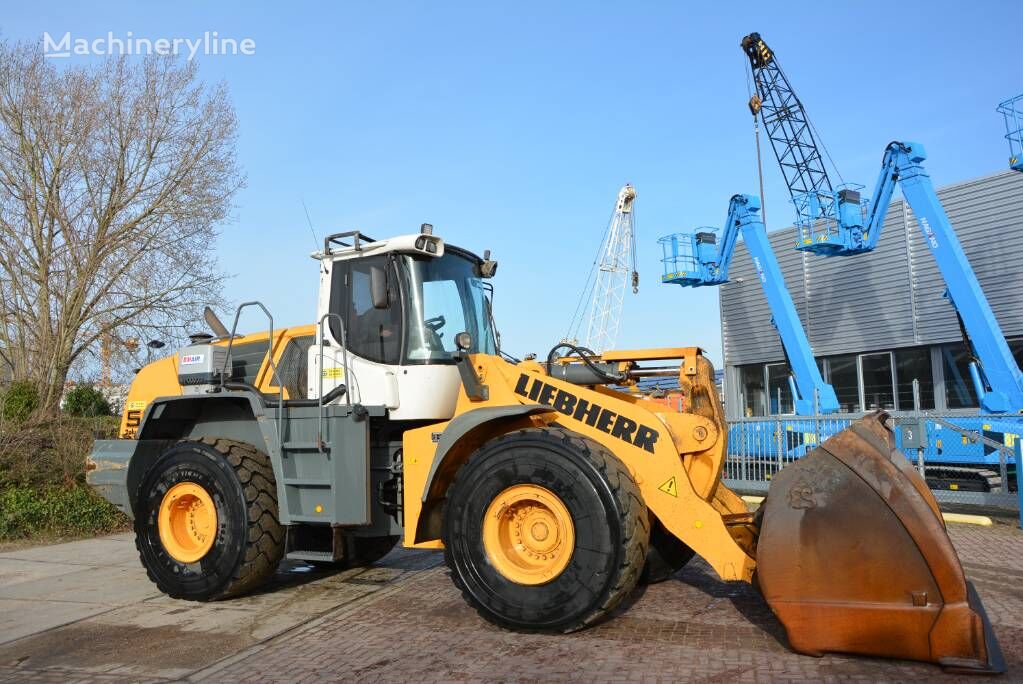 фронтальный погрузчик Liebherr L 580