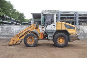 Liebherr L524 wheel loader