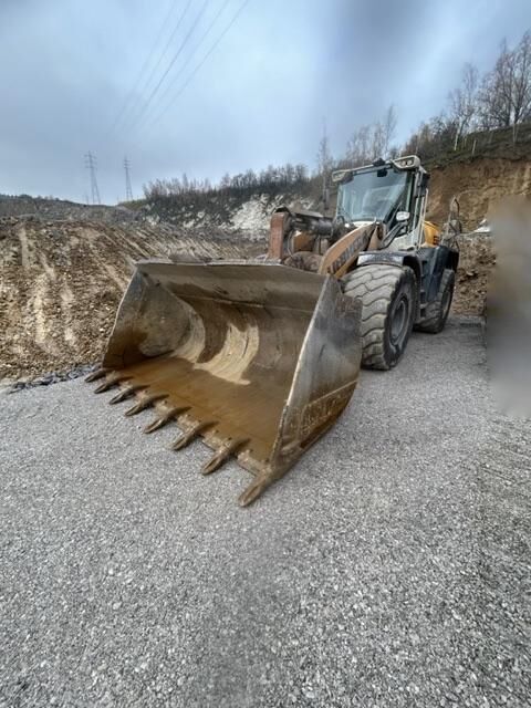 Liebherr L580 cargadora de ruedas