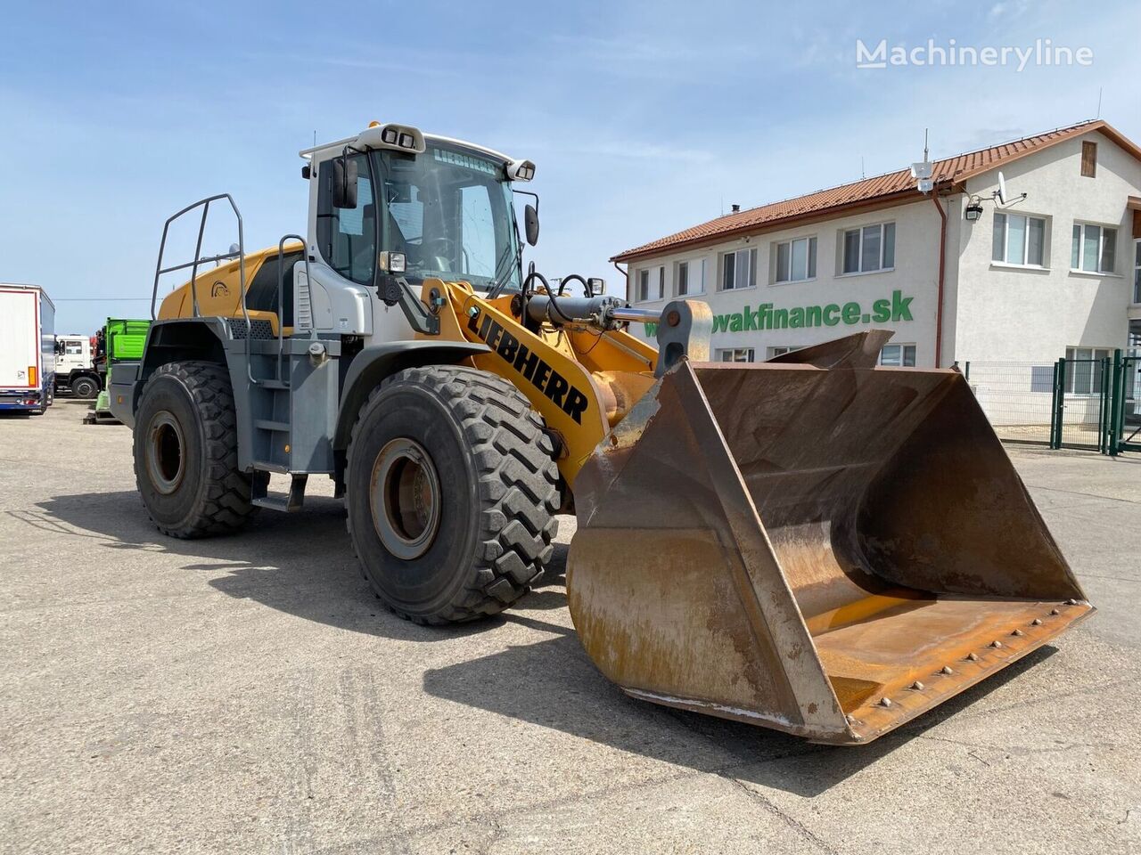 фронтальний навантажувач Liebherr L580