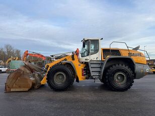 фронтальный погрузчик Liebherr L586 Xpower/BJ2022/9256H/Joystick lenkung/L5 Reife