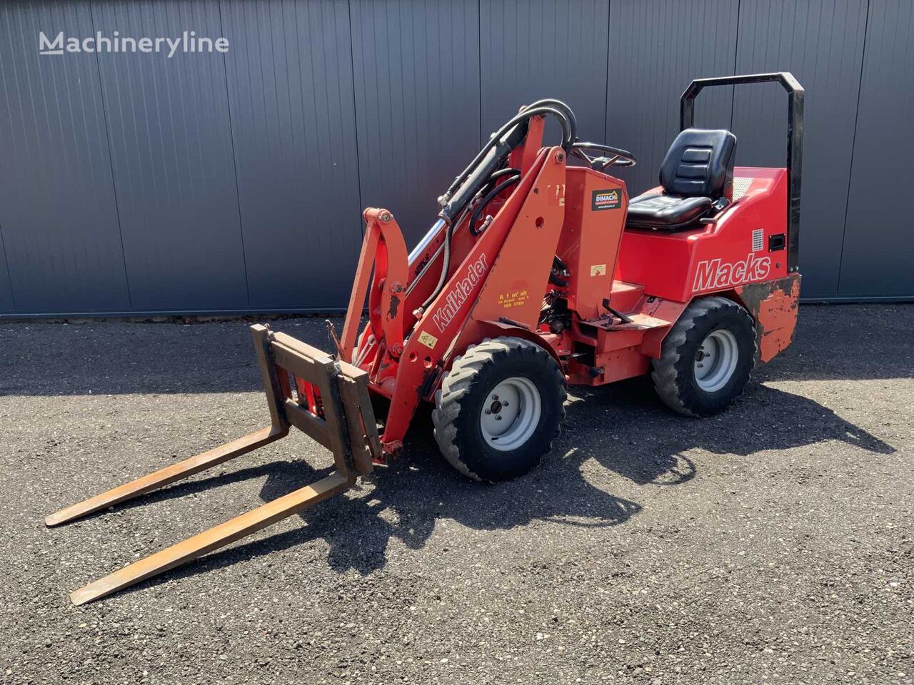 Macks 227 wheel loader