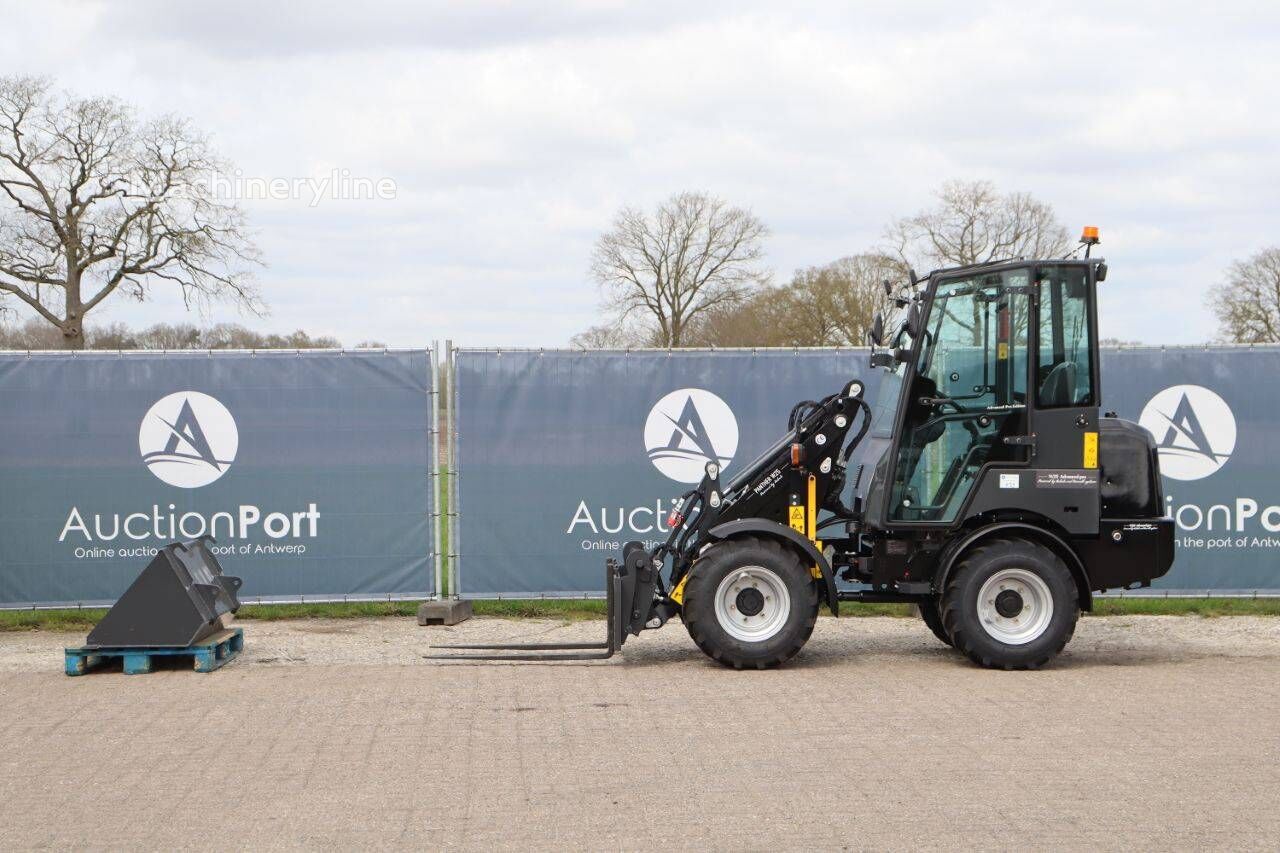 Нов челен товарач Panther W25 - Machineryline