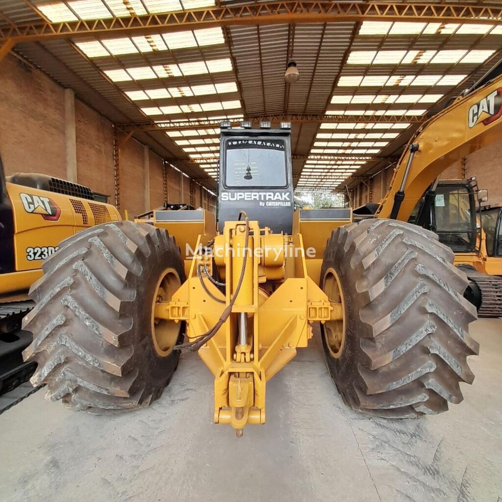 SUPERTRACK SK 250C wiellader - Machineryline