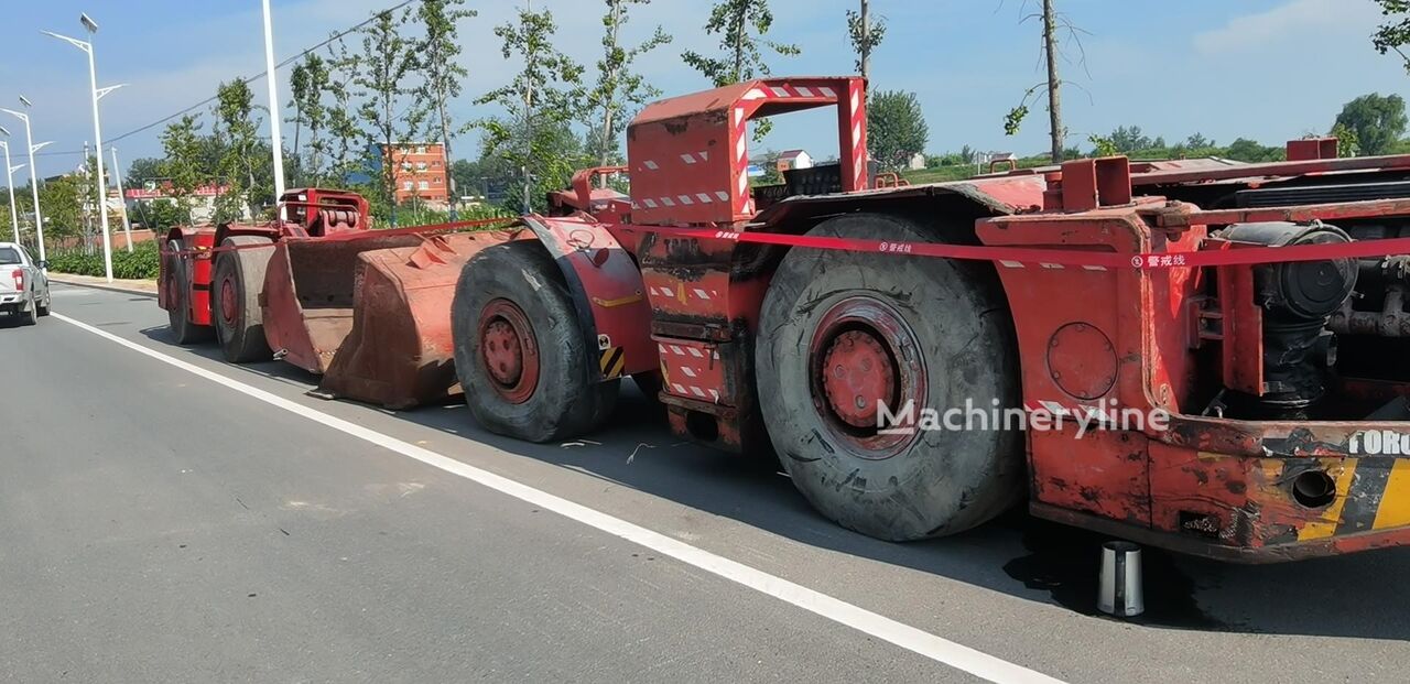 Купить фронтальный погрузчик Sandvik TORO 400 | Machineryline LV Фронтальный погрузчик Sandvik TORO 400 - Machineryline
