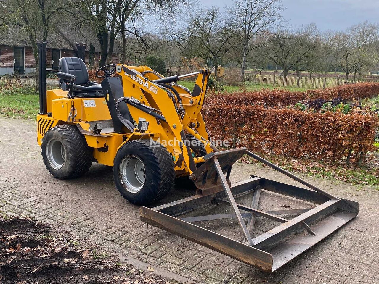 Sherpa 300 wheel loader