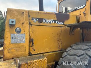 Купить фронтальный погрузчик Volvo 4300 B - Изображение 26 | Machineryline TJ Фронтальный погрузчик Volvo 4300 B | Изображение 26 - Machineryline