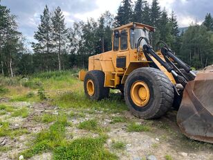 جرافة ذات عجلات Volvo BM 4500 Hjullaster / Gjerstad skuffe / Vekt