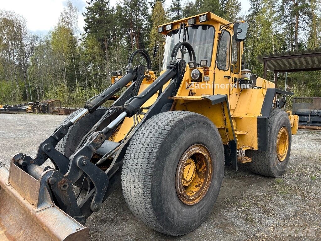 Venta de Volvo L 120 cargadora de ruedas | Machineryline CO Volvo L 120 cargadora de ruedas - Machineryline