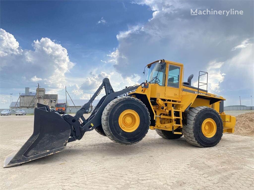 kolesový nakladač Volvo L 220 D