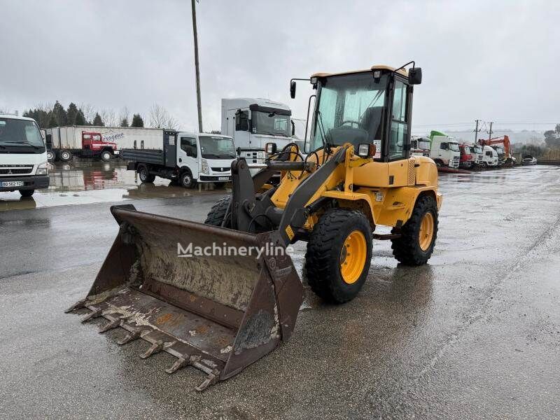 Volvo L 30 cargadora de ruedas