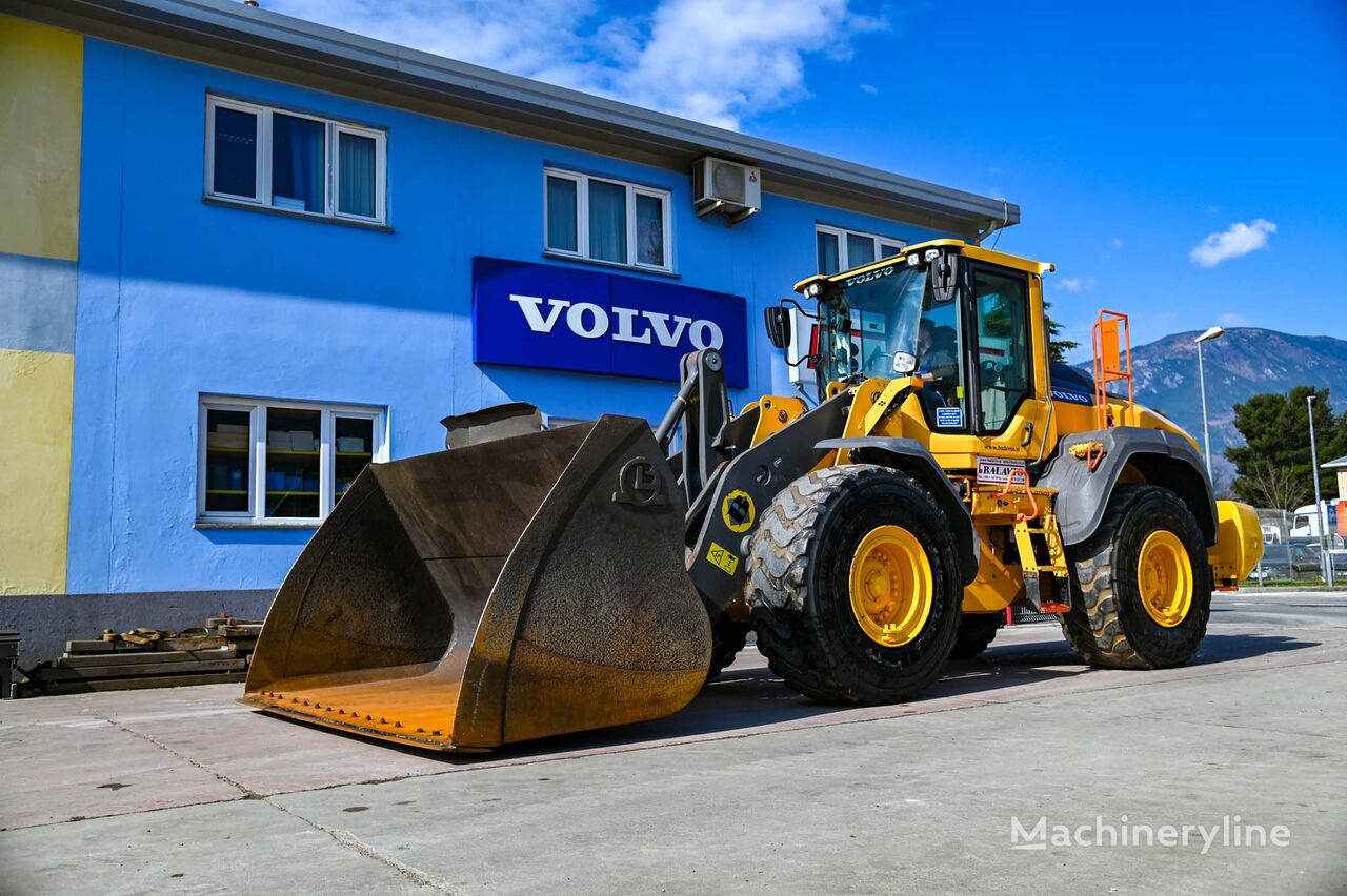 Volvo L120H wheel loader