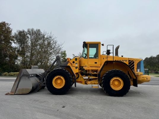 chargeuse sur pneus Volvo L180E