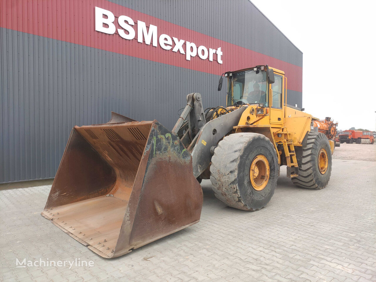 chargeuse sur pneus Volvo L220 wheel loader