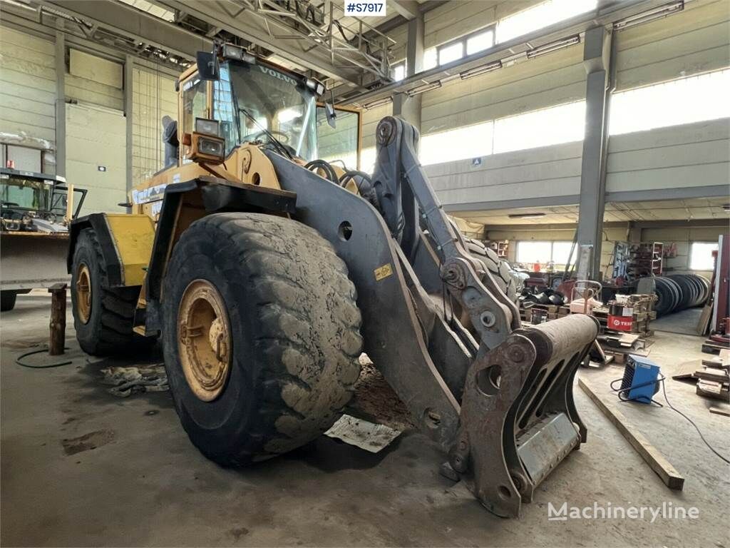 Volvo L220D lastikli yükleyici