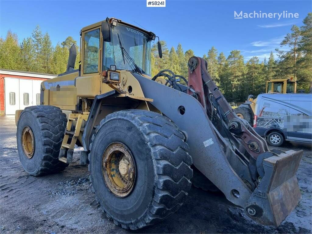 Volvo L220D cargadora de ruedas