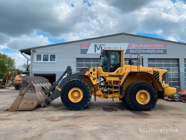 Volvo L220F cargadora de ruedas