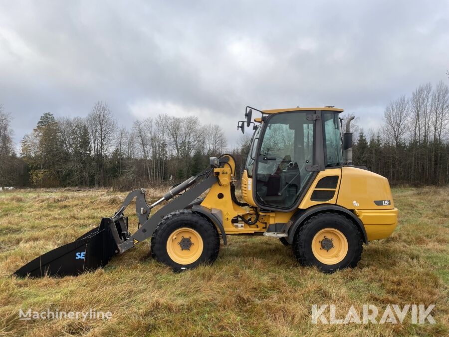 фронтальный погрузчик Volvo L25F