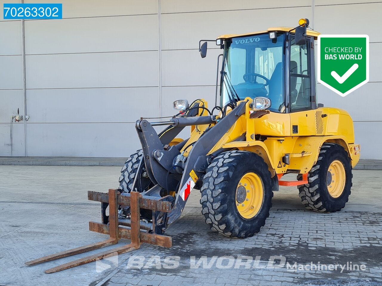 фронтальный погрузчик Volvo L30 G