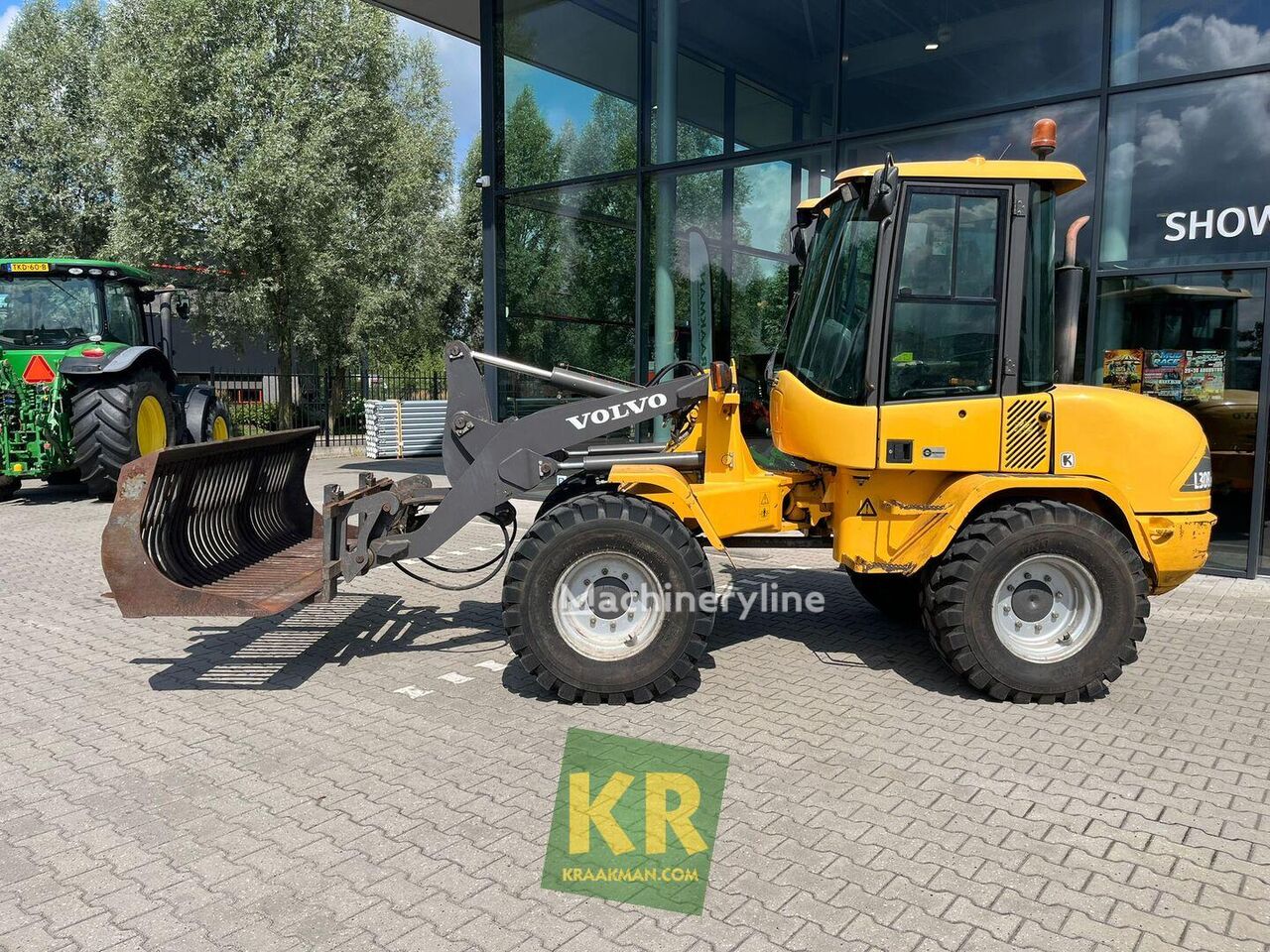 Купить фронтальный погрузчик Volvo L30B | Machineryline AZ Фронтальный погрузчик Volvo L30B - Machineryline