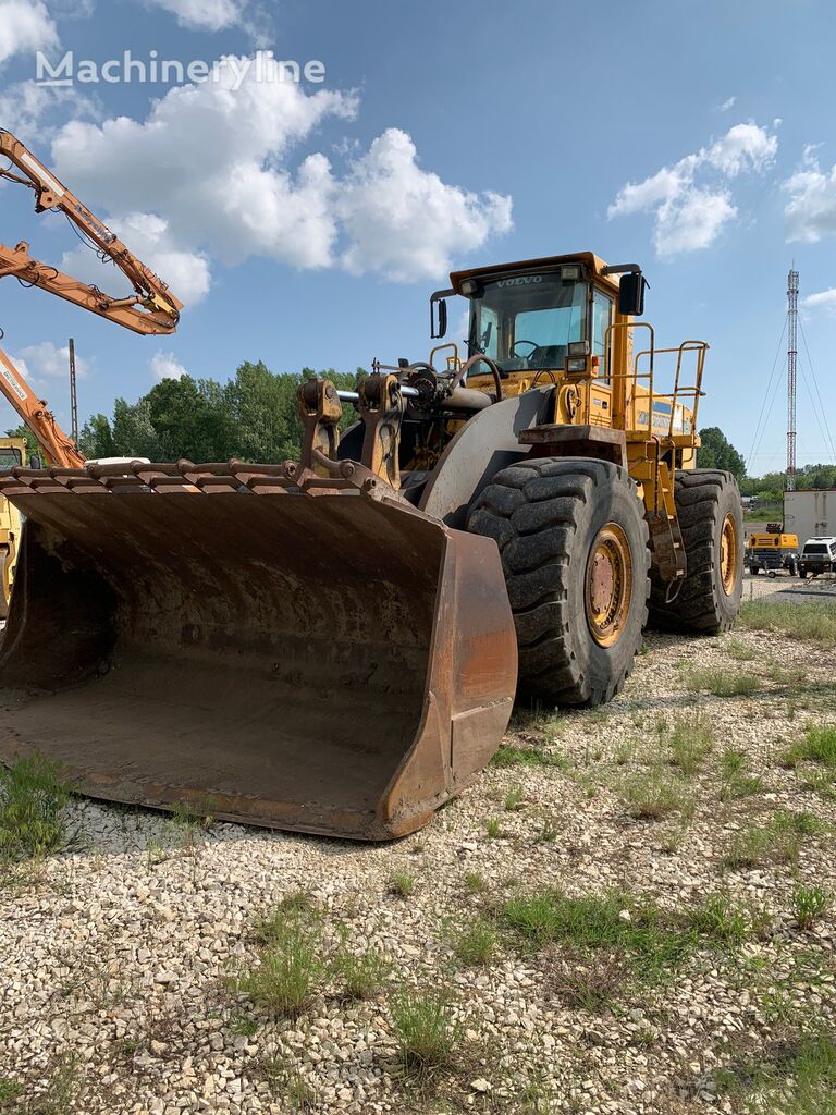 Volvo L330C cargadora de ruedas