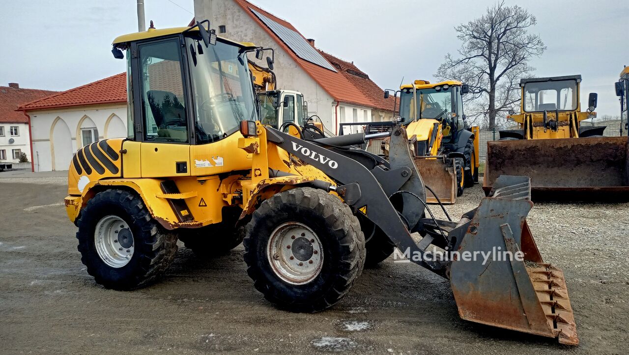 Kolesový nakladač Volvo L35 - Machineryline