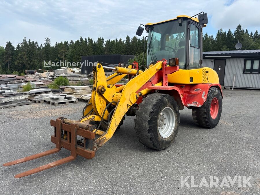 Buy Volvo L35 B-Z wheel loader by auction from Sweden