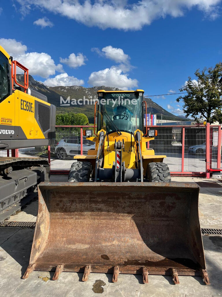 Volvo L35B wheel loader - Machineryline