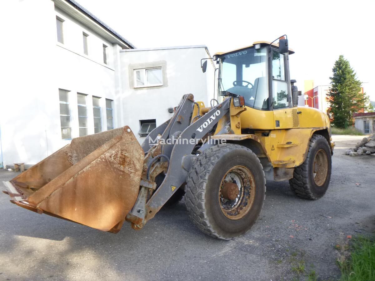 carregadeira de rodas Volvo L40 nakladač