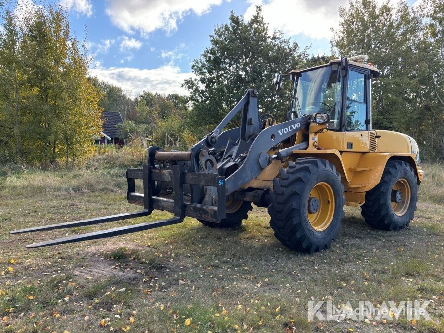 фронтальний навантажувач Volvo L40B