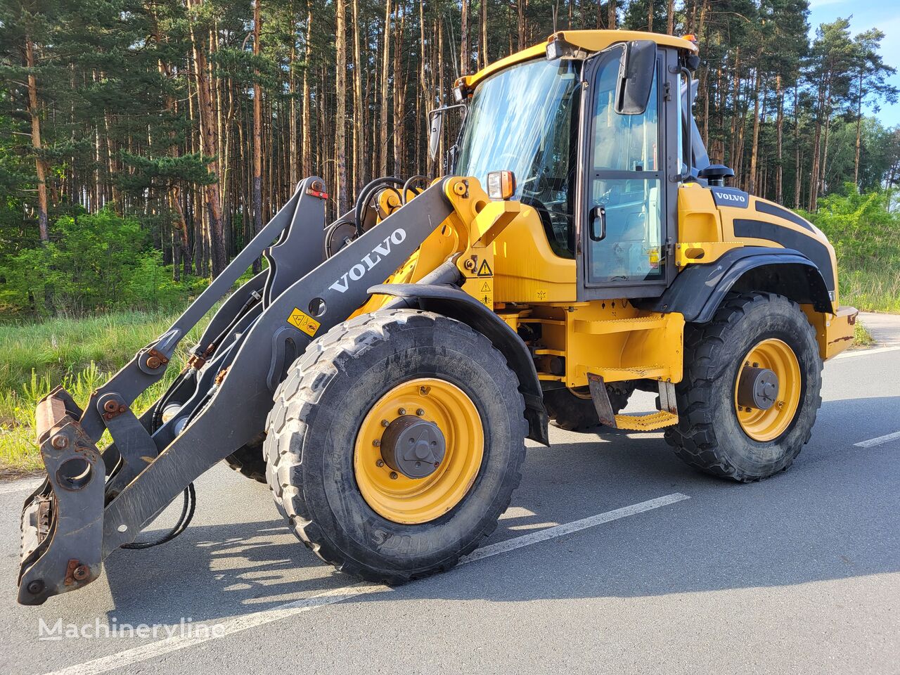 фронтальный погрузчик Volvo L50G