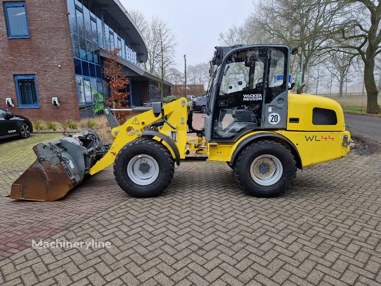 máy xúc lật Wacker Neuson WL 44