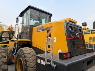 جرافة ذات عجلات XCMG LW300KN