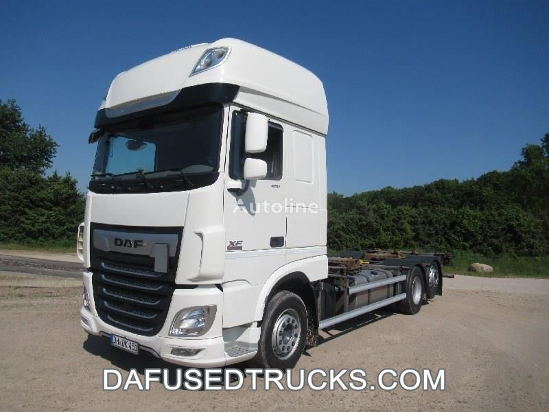 контейнеровоз DAF FAN XF480