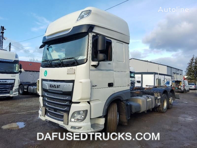 شاحنة نقل الحاويات DAF FAR XF480