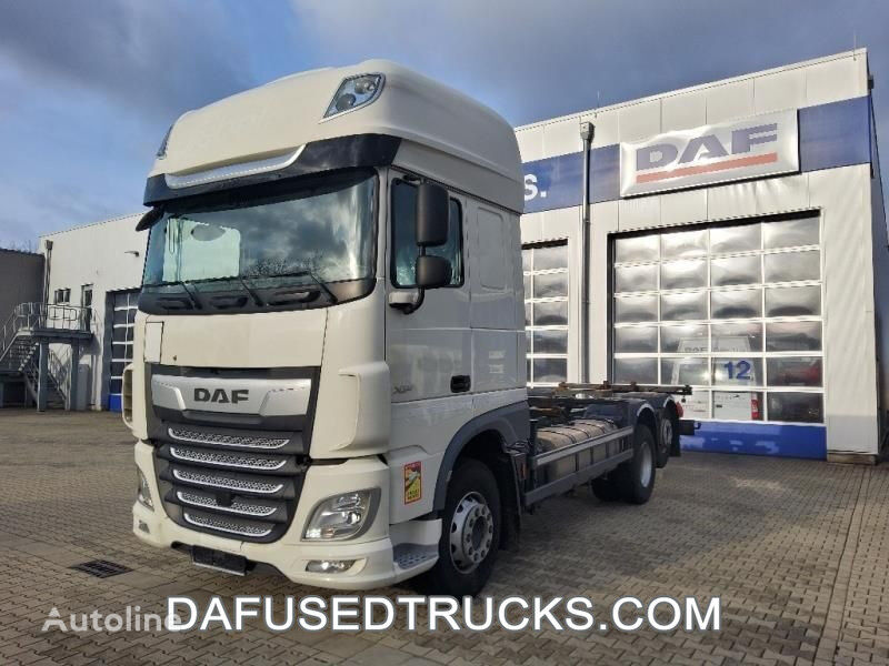 DAF FAR XF480 konteyner taşıyıcı kamyon