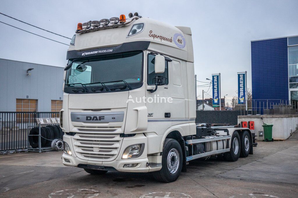 DAF XF 105.460 - AJK + intarder camión de contenedores