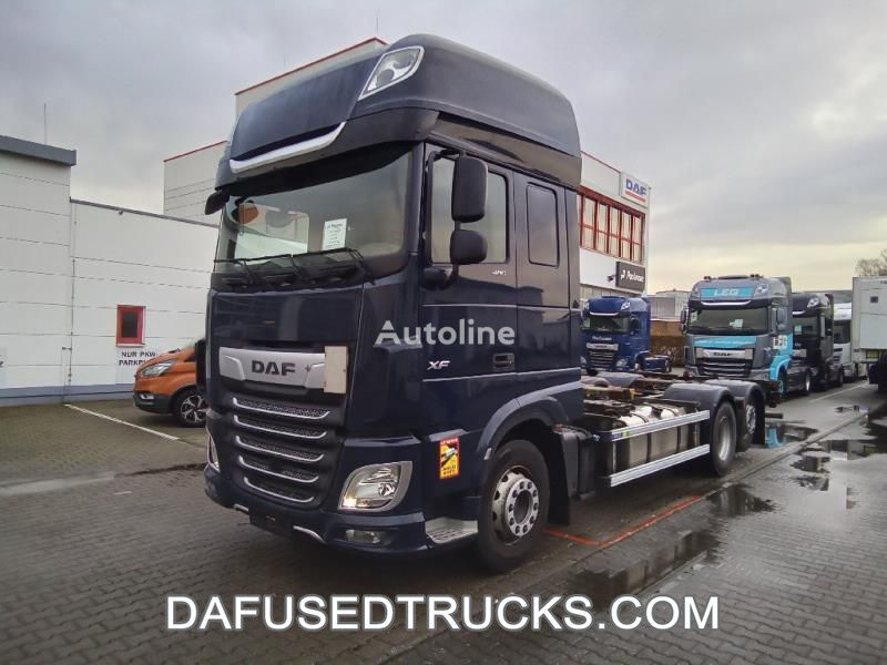 контейнеровоз DAF XF 480 FAR