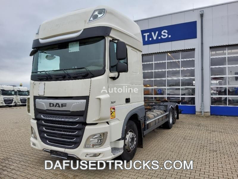 DAF XF 480 FAR vozilo za prijevoz kontejnera