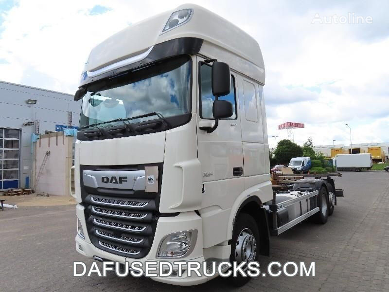 контейнеровоз DAF XF 480 FAR