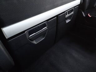 IVECO S-WAY AS440S51 DIESEL 6X2 INTARDER container chassis for sale - Image 11 | Autoline IVECO S-WAY AS440S51 DIESEL 6X2 INTARDER container chassis | Image 11 - Autoline