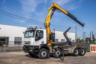 ciężarówka do przewozu kontenerów IVECO TRAKKER 410-E5-EFFER 25 ton/m