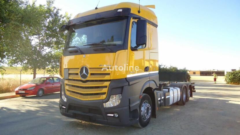 camion porte-conteneur Mercedes-Benz ACTROS 25 42