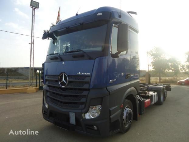 camion porte-conteneur Mercedes-Benz ACTROS 25 45