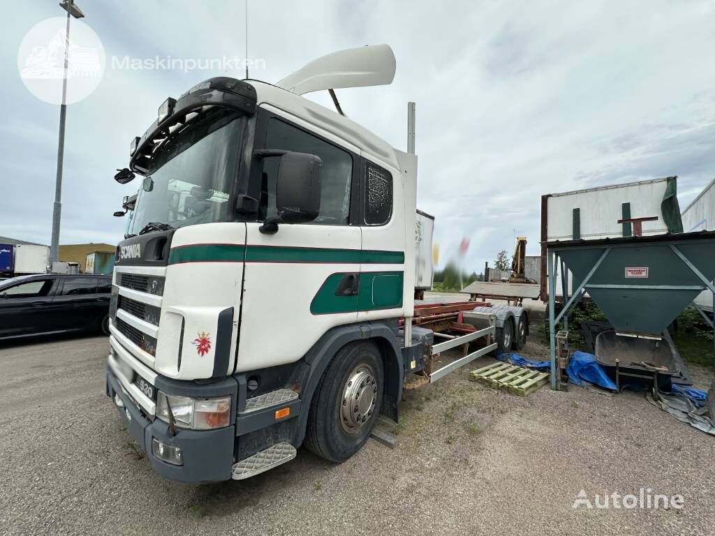 Scania R 124 LB konténer teherautó