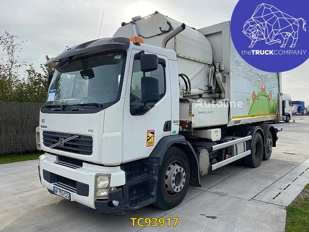 شاحنة نقل الحاويات Volvo FE 320