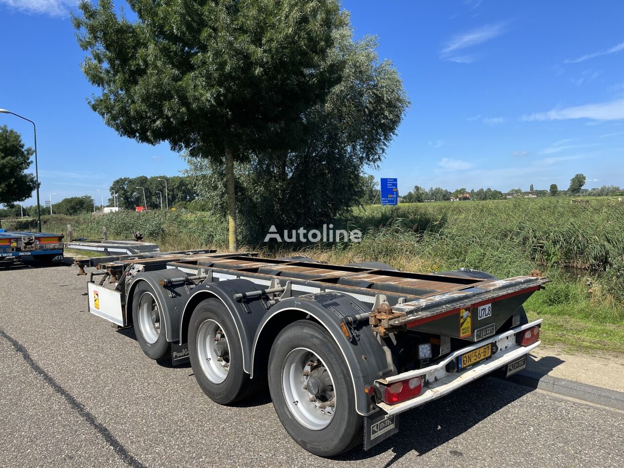 D-Tec Flexitrailer container chassis semi-trailer